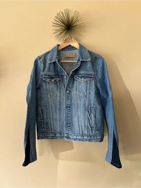 GRLFRND Bianca Two Tone Denim Jacket Size S Triangle Contrast Back Panel Blue